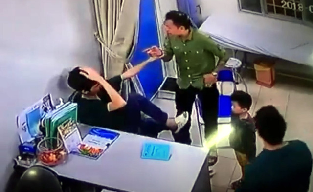 Bảo vệ bác sĩ tránh bị hành hung với hệ thống báo động đỏ