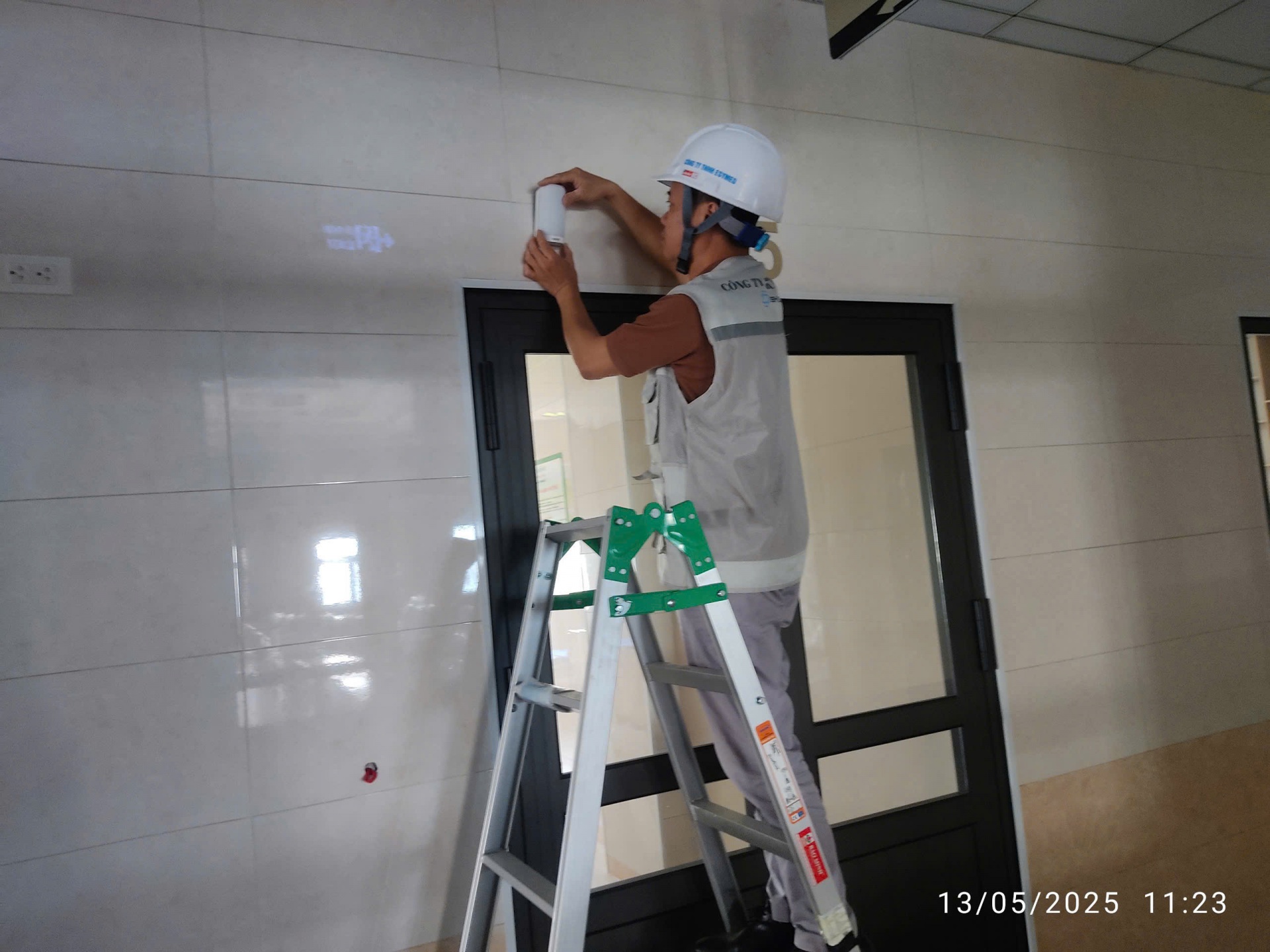 esymed lắp đặt hệ thống chuông gọi y tá không dây
